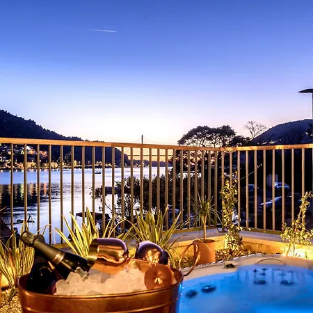 Villas & Spa Dubrovnik - Resort Of 5 Star Villas Exterior photo